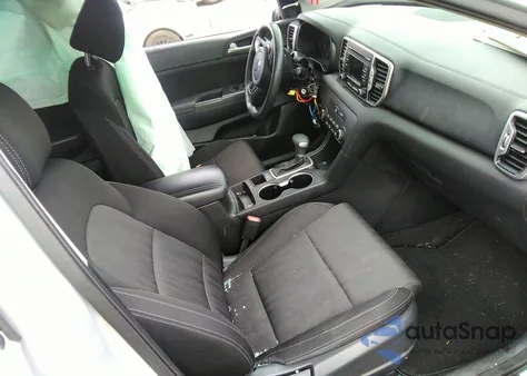 2019 Kia Sportage Lx z USA, uszkodzony, nr VIN KNDPM3AC4K7628053